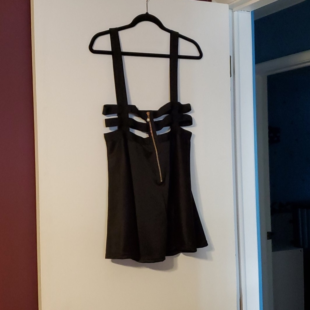 Black mini suspender skirt